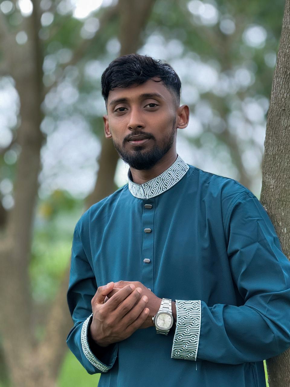 Huvran এলিগেন্ট এমব্রয়ডারিসহ চায়না মাইক্রোস্টিচ পাঞ্জাবি (ডার্ক গ্রিন)